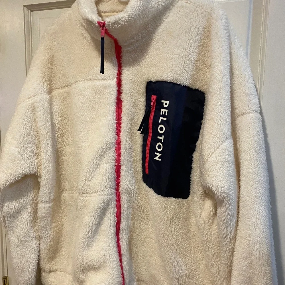 Peloton Sherpa White Hot Pink Navy Zip Teddy Fleece Womens Jacket Size XXL - Picture 2 of 7